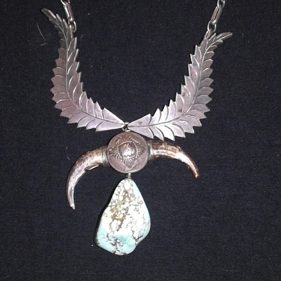 Jewelry - American Indian pawn necklace